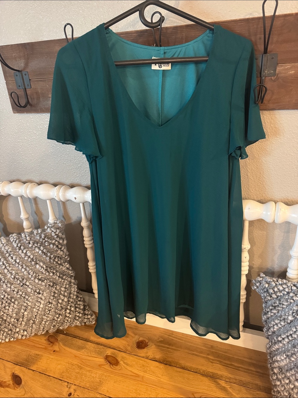 SHOW ME YOUR MUMU NWOT Lush Teal V-Neck Flutter Sleeve Tunic